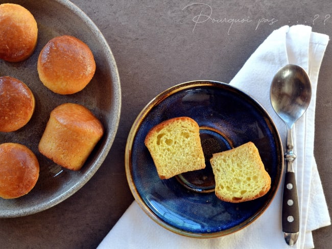 Babas bouchons, rhum, orange pour le dessert