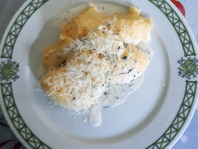 Polenta bien crémeuse à l'huile de truffes