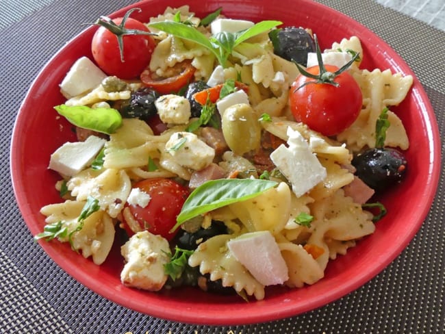 Salade de pâtes au pesto