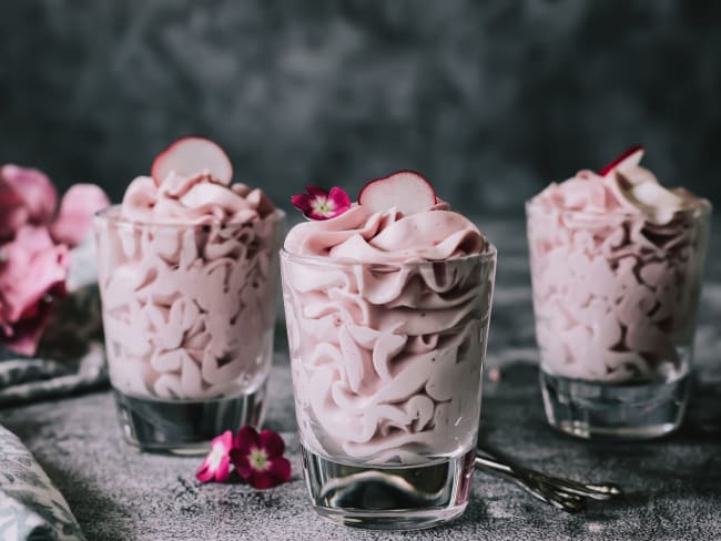 Verrines apéritives de mousse de radis au philadelphia