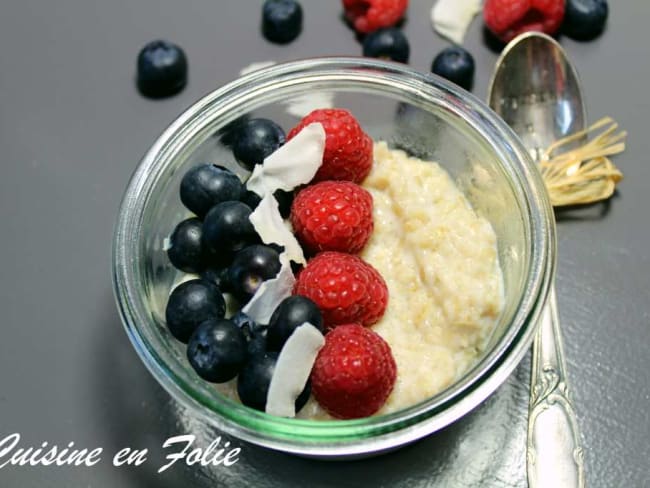 Porridge aux fruits rouges