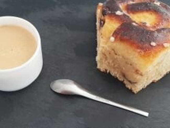 Gâteau chinois à la crème pâtissière et aux pépites de chocolat