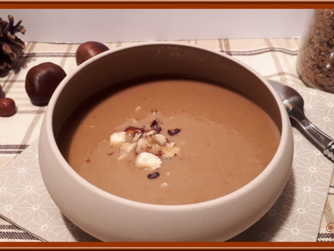 Velouté aux champignons et châtaignes