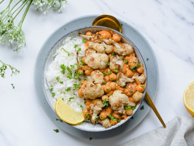 Curry végétarien au chou-fleur grillé