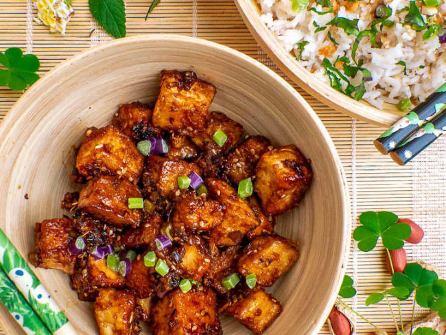 Tofu du Général Tao et riz aux arachides