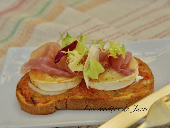 bruschetta au chèvre et jambon de pays