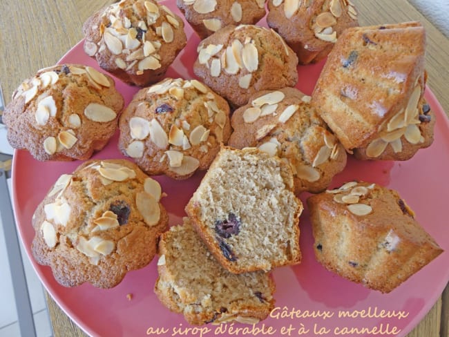 Gâteaux moelleux au sirop d'érable et à la cannelle