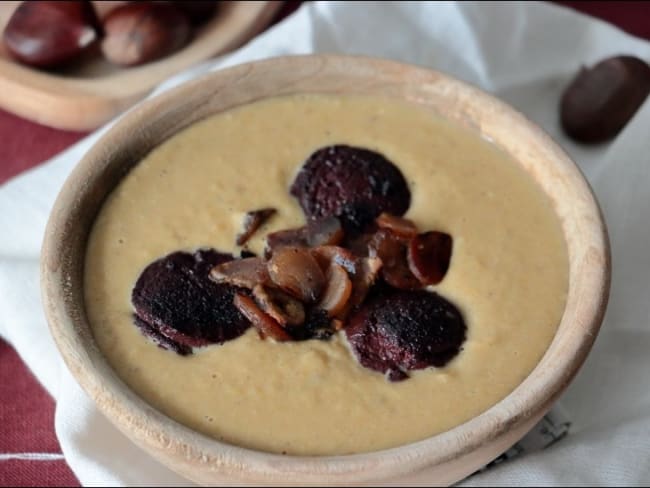 Soupe au potiron, châtaignes et boudin noir