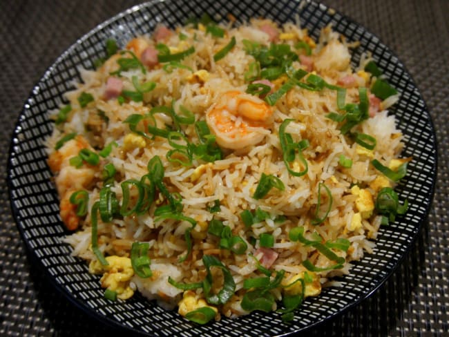 Riz cantonnais aux crevettes et jambon