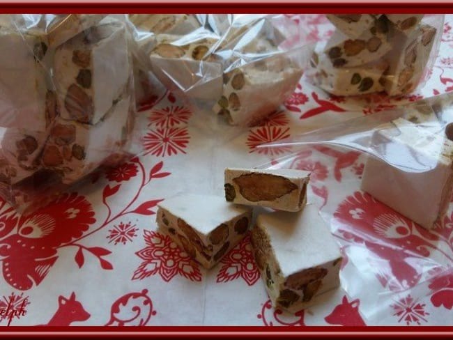 Nougat blanc, amandes, pistaches au Thermomix