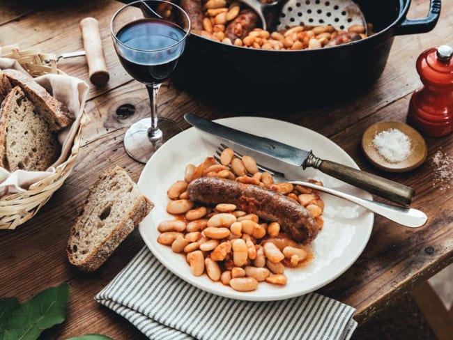 Saucisses et haricots tarbais à la tomate