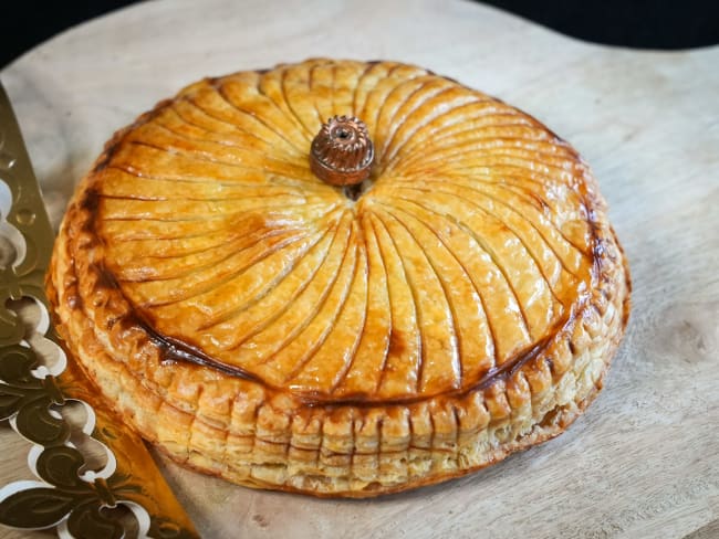 Galette des rois pommes, cannelle et pain d'épices