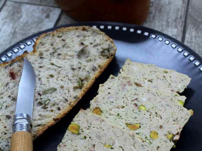 Terrine de lapin aux pistaches