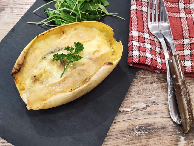 Courge spaghetti au reblochon façon tartiflette