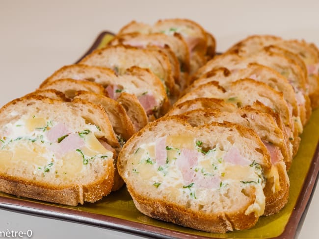 Baguette farcie au jambon et au comté