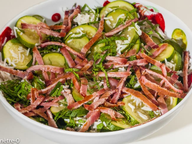 Salade de courgettes au riz et au bacon