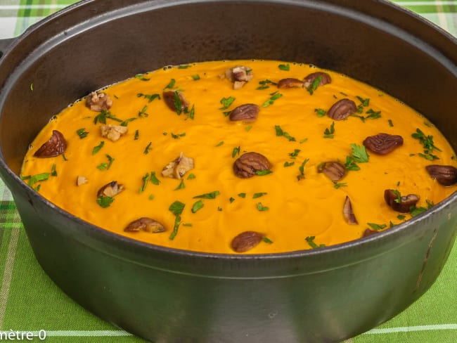 Soupe de potimarron aux châtaignes et lait de coco