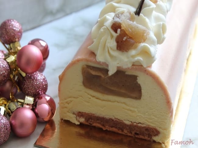 Bûche de noël au chocolat blanc et aux marrons