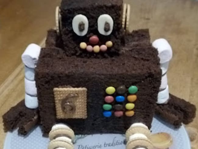 Le robot gâteau d'anniversaire 🤖