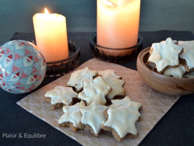 Étoiles à la cannelle