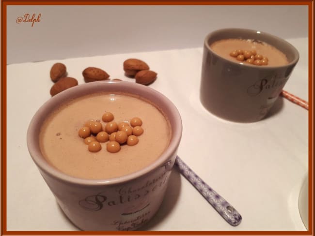 Crèmes chocolatées au lait d’amandes