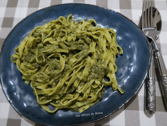 Tagliatelles fraiches à  la sauce à l'oseille