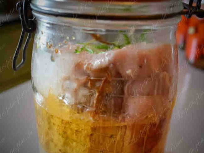 Conserve maison de rôti de porc confit