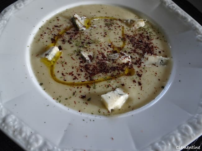 Velouté de topinambours, gorgonzola et chocolat