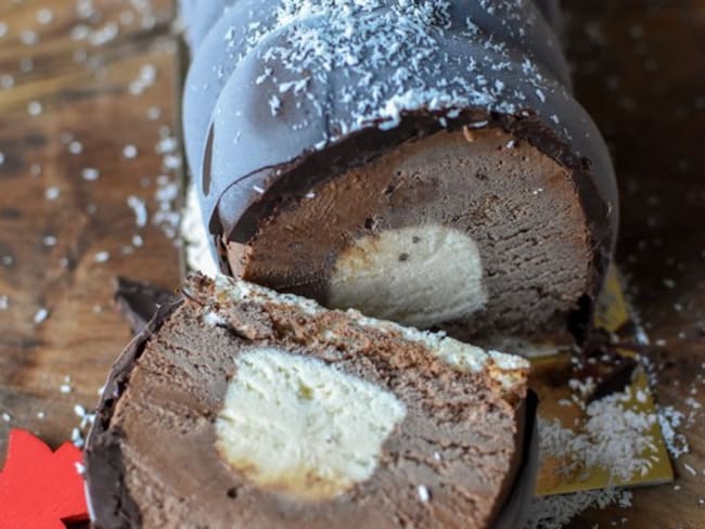 Bûche glacée chocolat et noix de coco