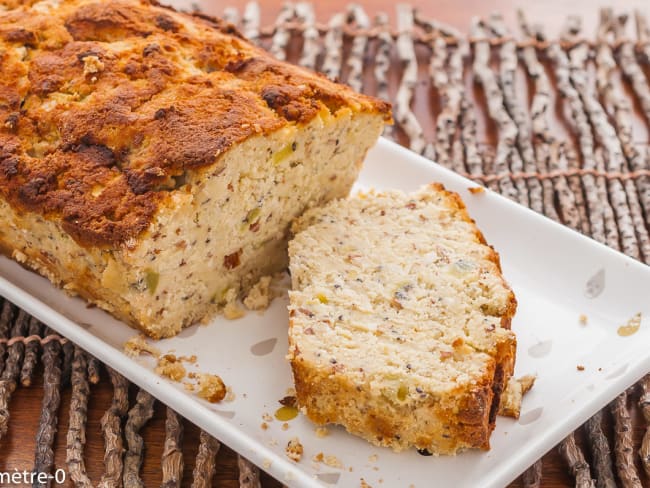 Gâteau du matin au lait de coco, amandes et kiwis