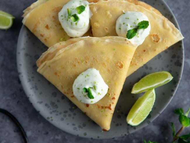 Crêpes à la crème menthe et citron vert pour la chandeleur