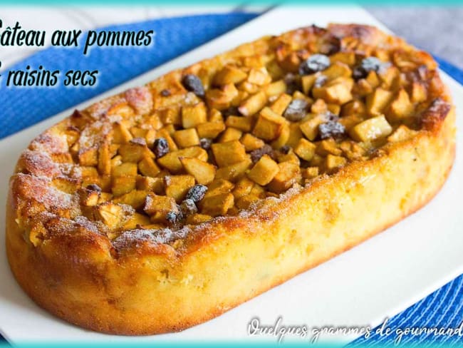 Gâteau aux pommes et raisins secs