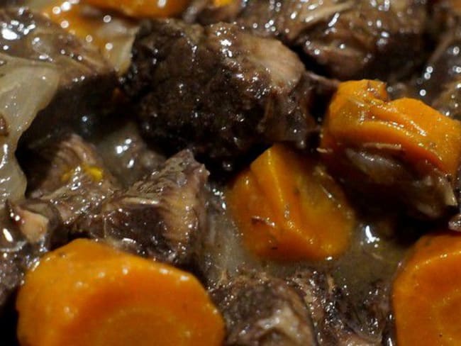 Bœuf bourguignon de grand mère à l'ancienne : c'est la recette traditionnelle