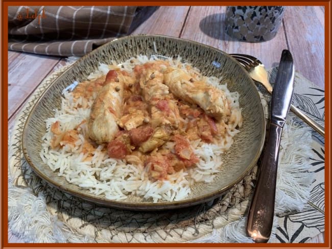 Délicieux curry de poulet au lait de coco