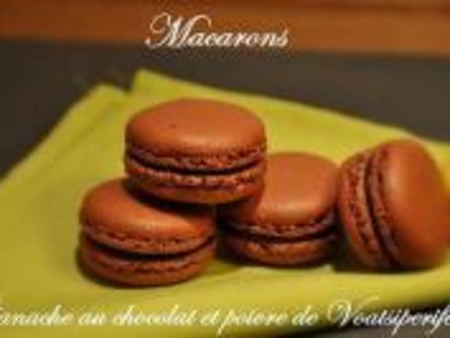 Macarons au Chocolat et Poivre Voatsiperifery