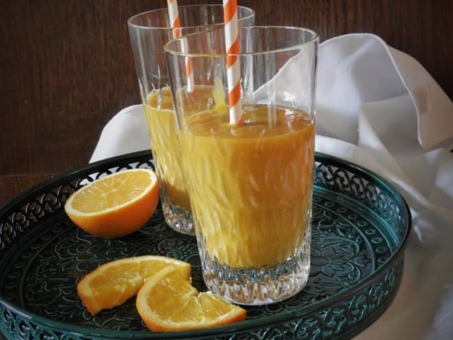 Smoothie mangue, banane et orange