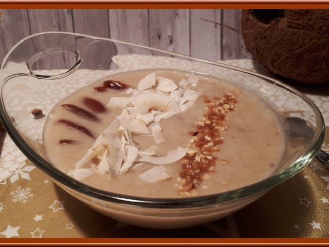 Smoothie bowl banane, dattes et coco au thermomix