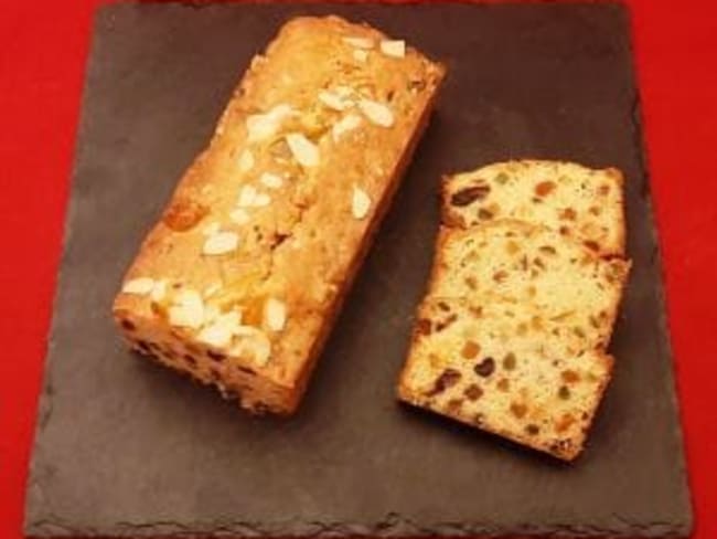 Cake anglais aux fruits confits. Recette de gâteau facile et rapide à faire