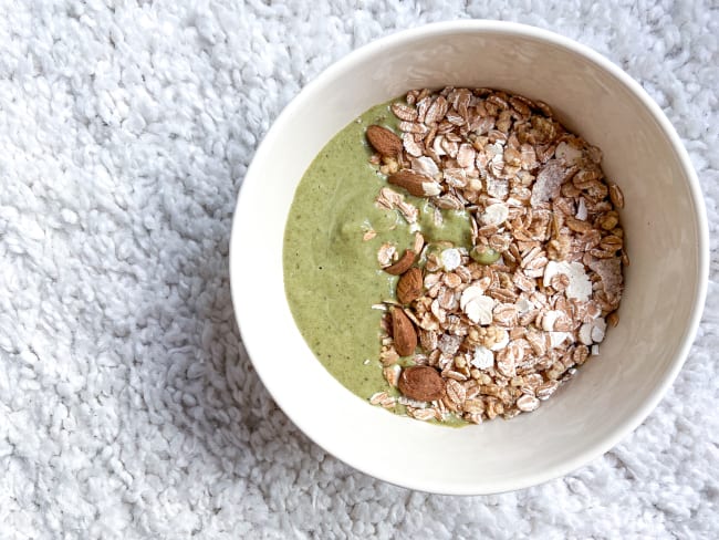 Smoothie bowl énergie et détox healthy