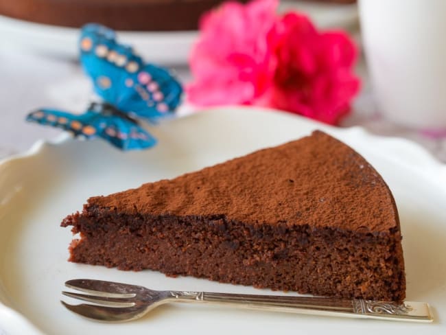 Gâteau sans farine au chocolat et à la betterave