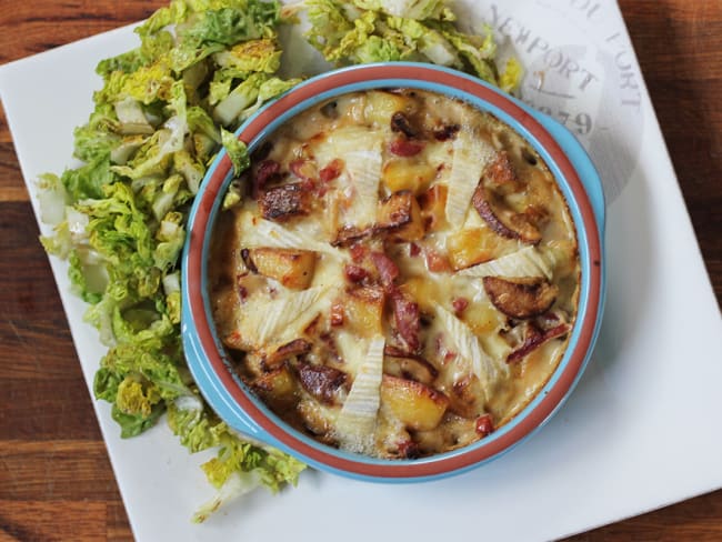 Tartiflette crémeuse aux cèpes et aux noix