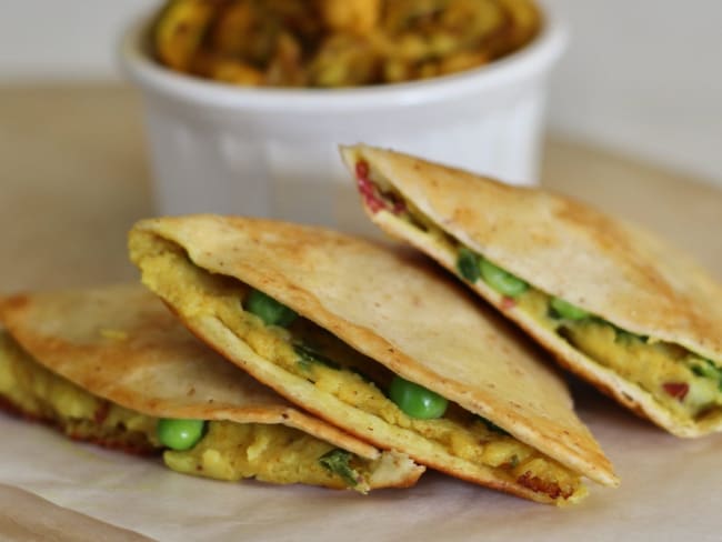 Quésadillas Samossa avec chou au curry et pois chiches