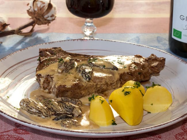 Côtes de veau à la crème aux morilles séchées