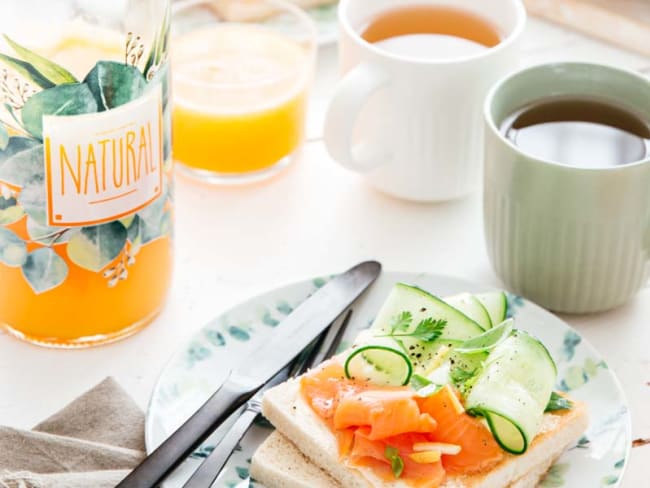 Toast saumon et concombre pour le brunch