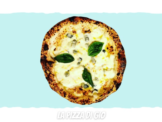 La pizza 4 formaggi (4 fromages)
