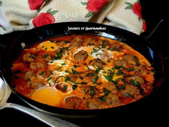 Tajine de Kefta aux oeufs.