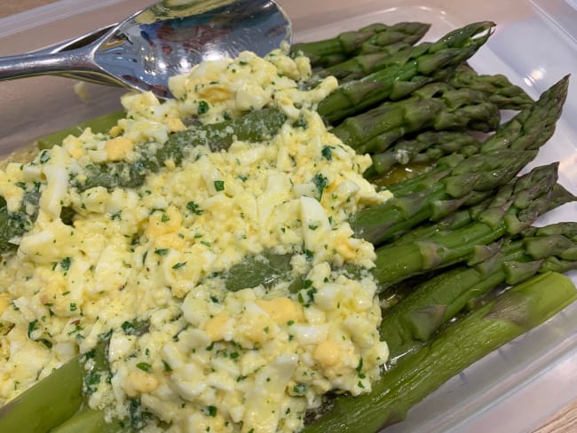 Asperges à la flamande