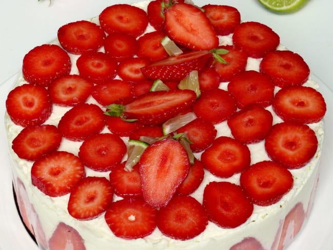 Fraisier léger au fromage blanc et citron vert