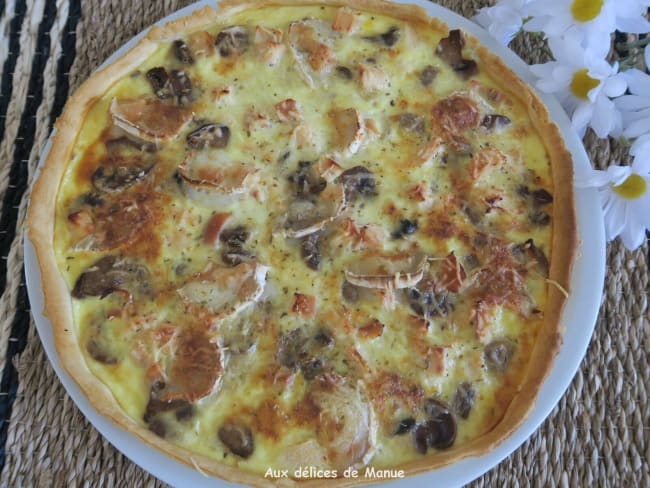 Quiche au poulet fumé, champignons et fromage de chèvre