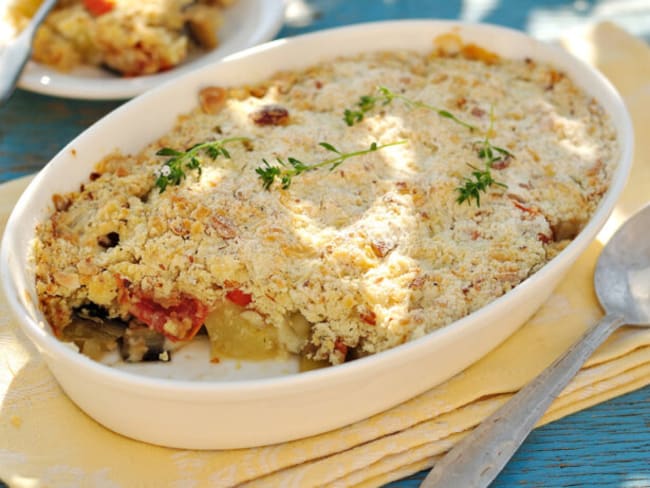 Crumble d'été de courgette jambon et fromage frais